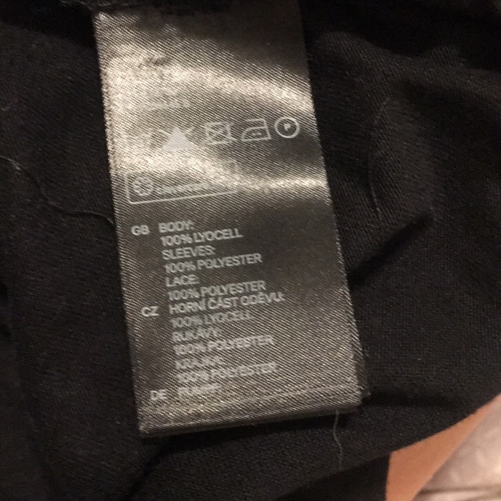 H&M Blouse - Picture 8 of 8